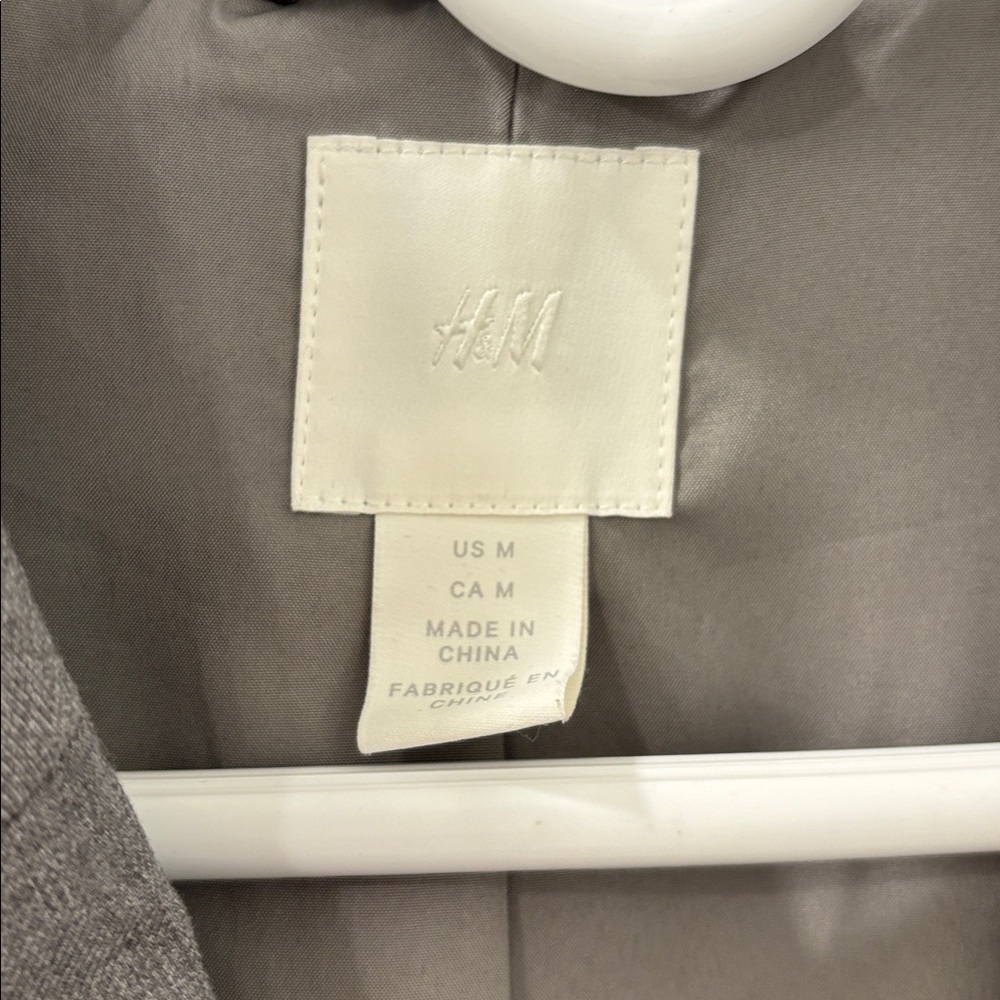 H&M Gray Blazer - Picture 3 of 4